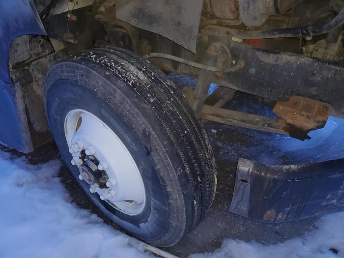 Used 1996 Ford L9000 Semi Truck ** 367k Miles **