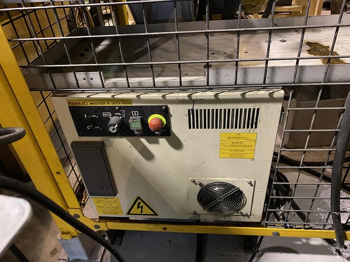 Used FANUC LR MATE 200iC/5L 6 AXIS CNC ROBOT WITH R30iA CONTROLLER