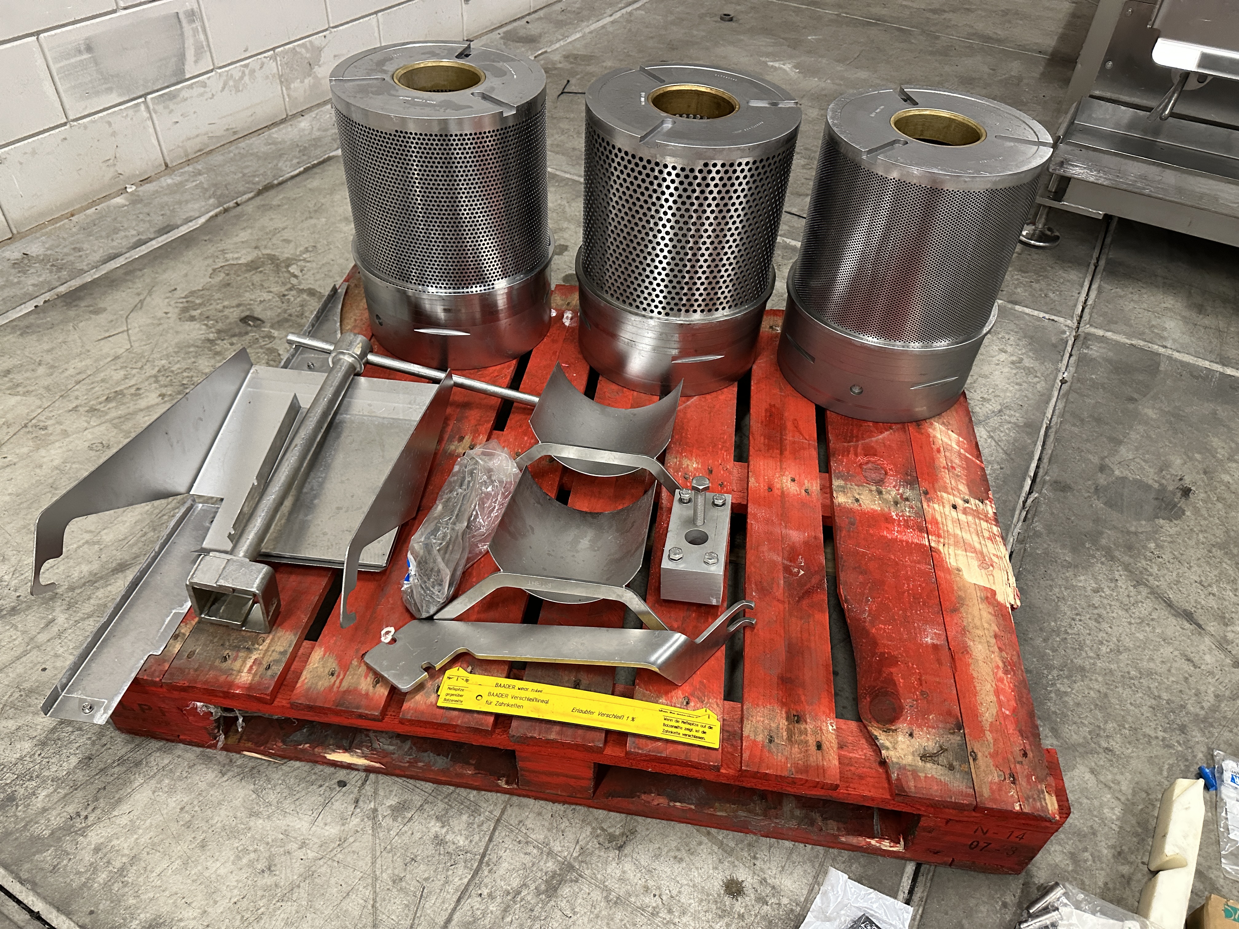 Used 2009 Baader 605 soft separator