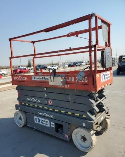Used Sky Jack 26' 32" Scissor lift