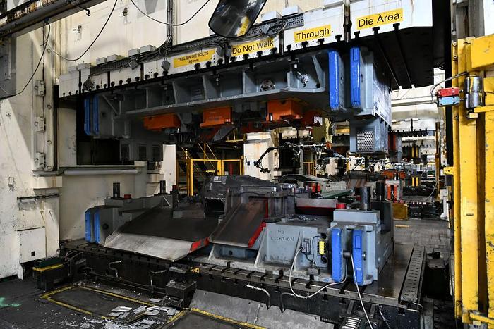 Used SCHULER 1000 Ton Single Action presses  EBS4 - 1000 - 4.6 - 850  (4 of available)