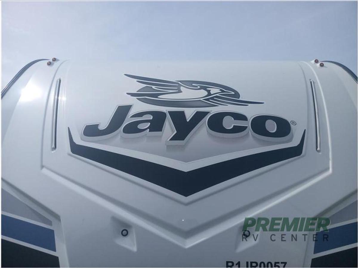 New 2024 Jayco Jay Feather 29QBH