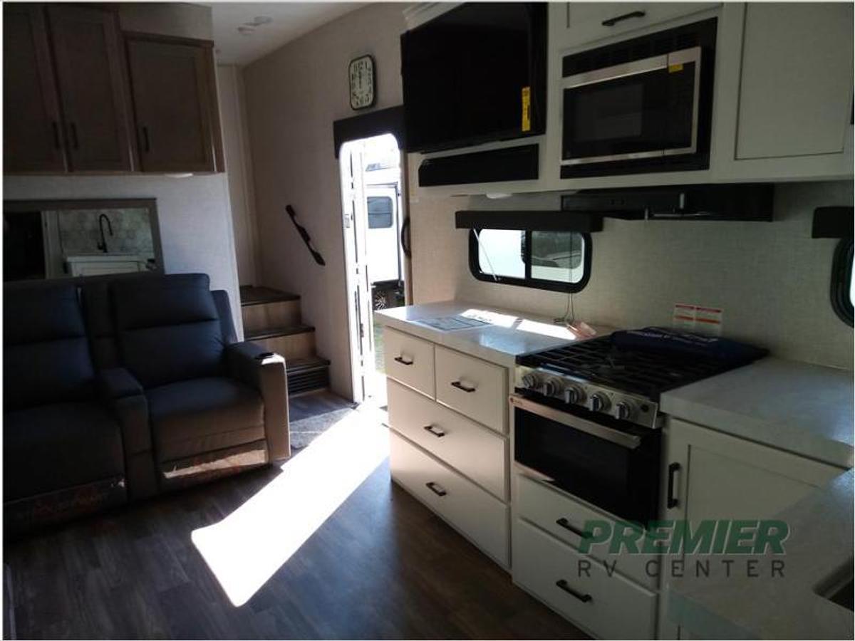 New 2024 Jayco Eagle HT 29DDB