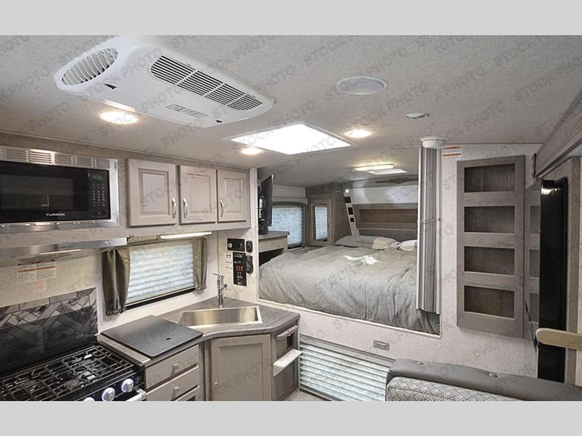 Used Used 2025 Northwood Arctic Fox Camper 990