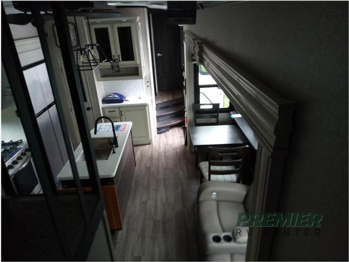 New 2023 Jayco North Point 373BHOK