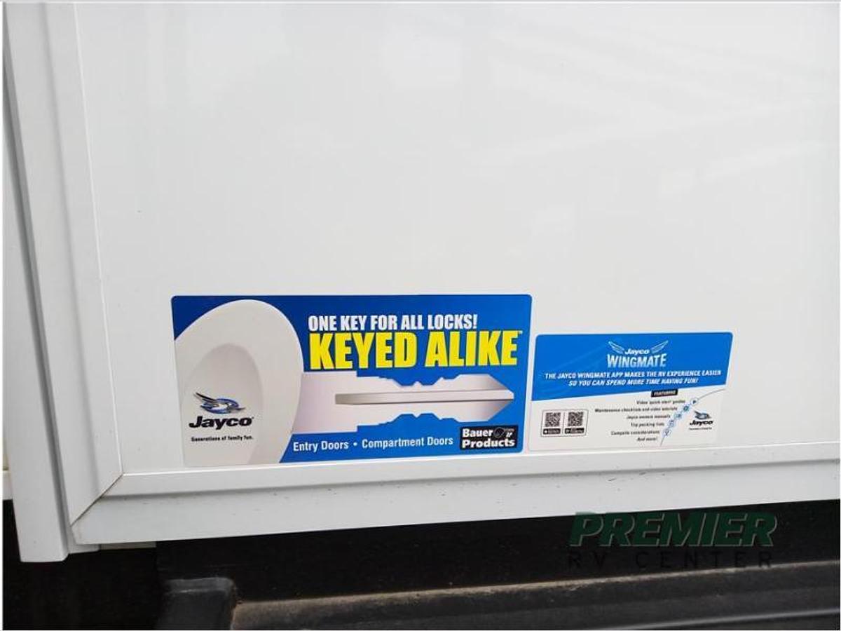 New 2023 Jayco North Point 373BHOK