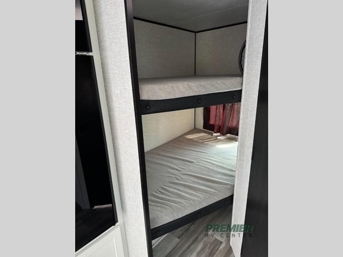 New 2025 Jayco Jay Flight SLX 197MBW