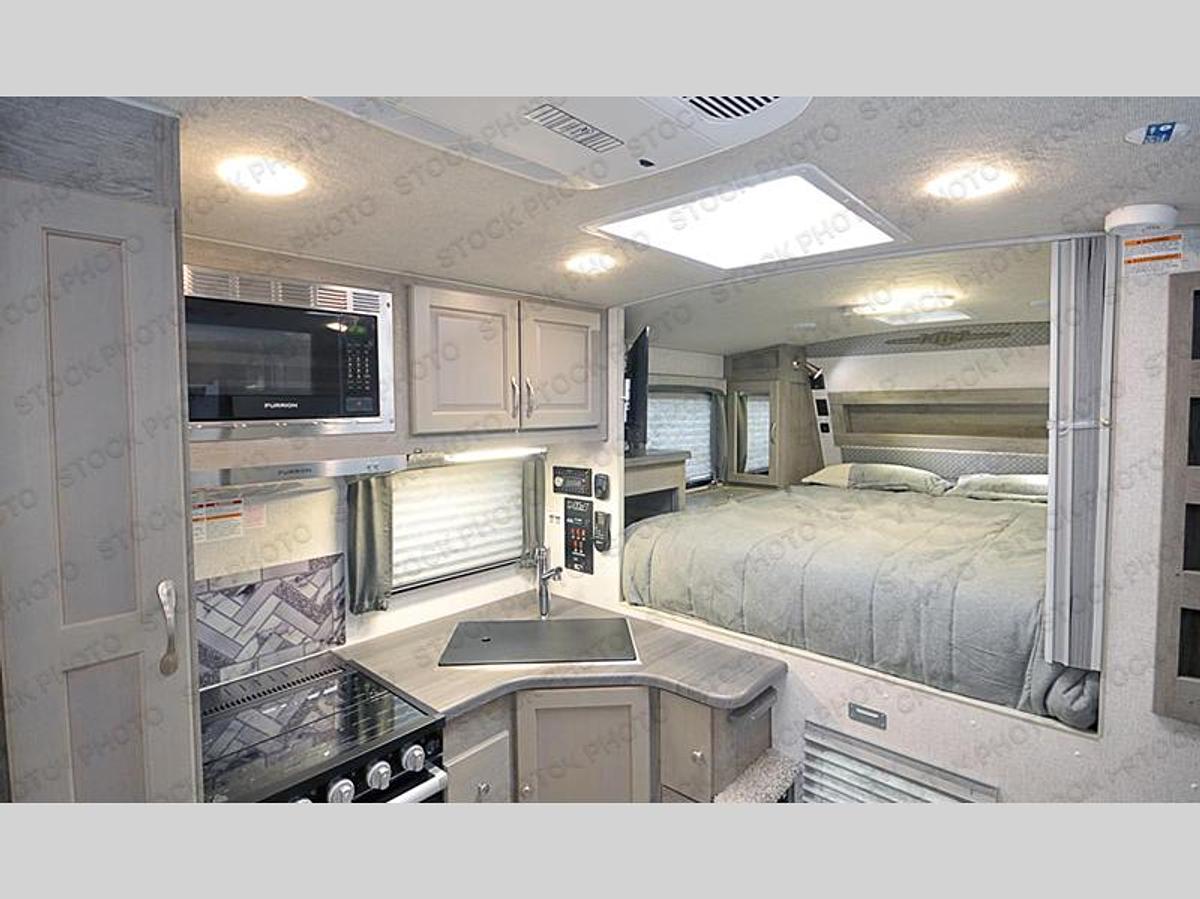 New 2026 Northwood Arctic Fox Camper 811