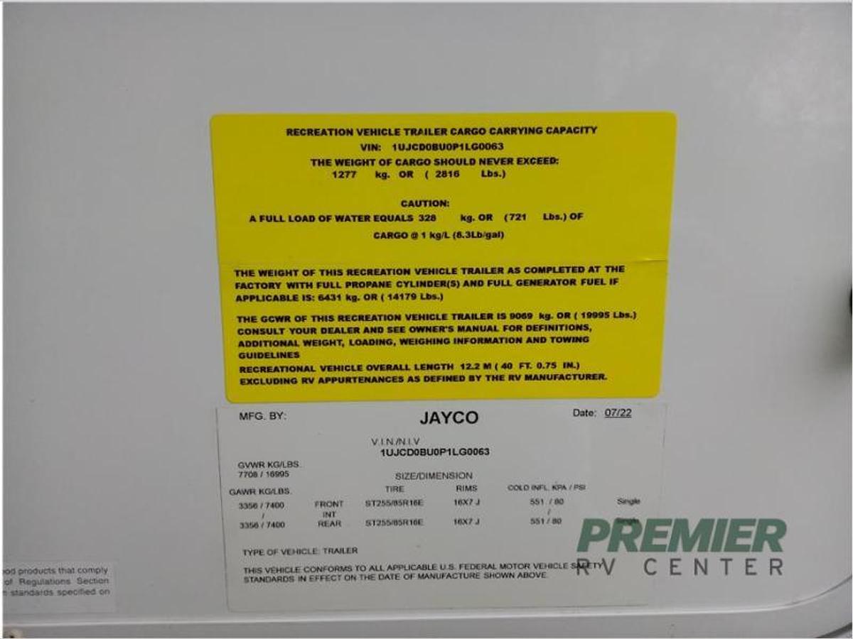 New 2023 Jayco North Point 373BHOK