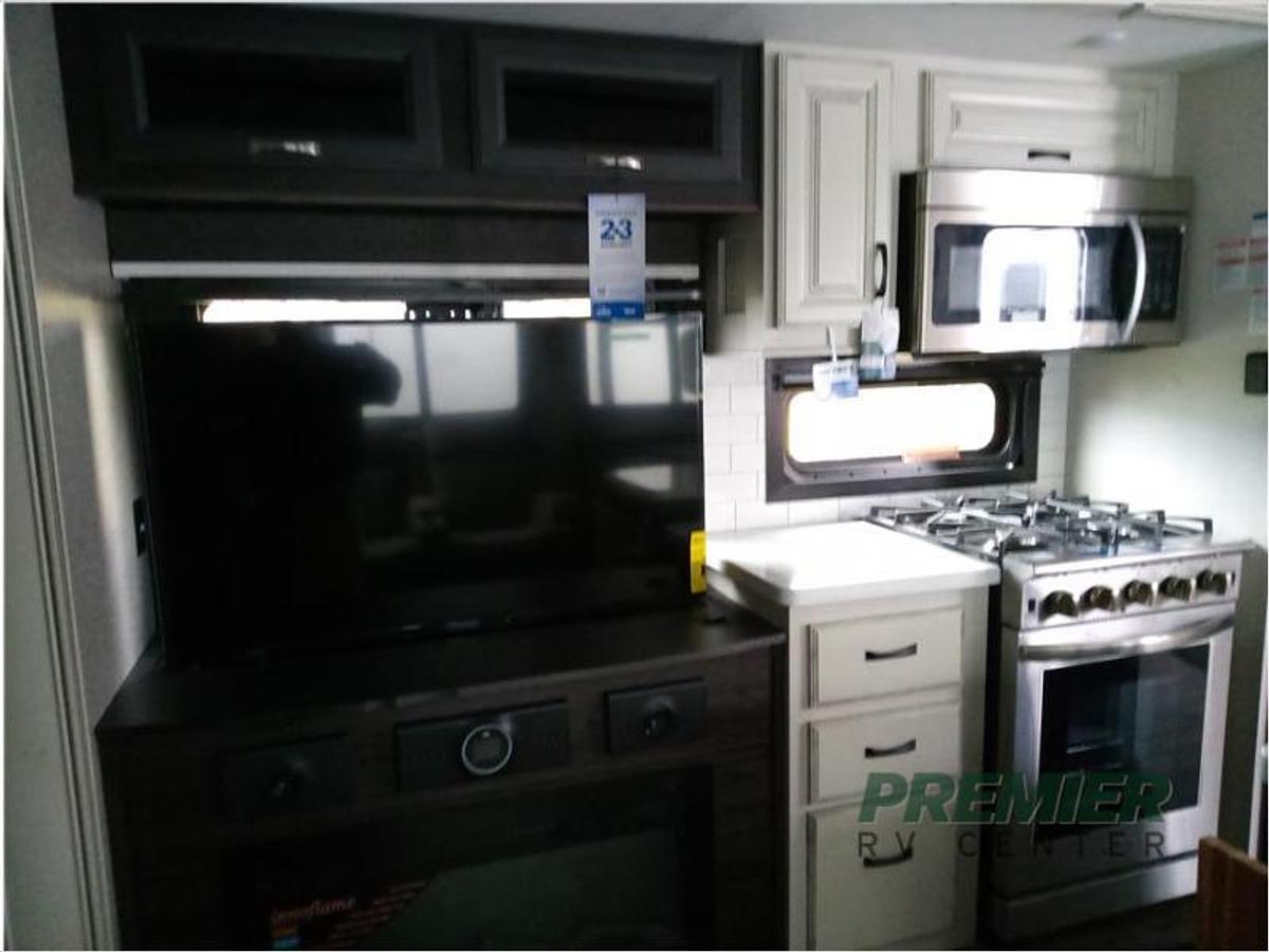 New 2023 Jayco North Point 373BHOK