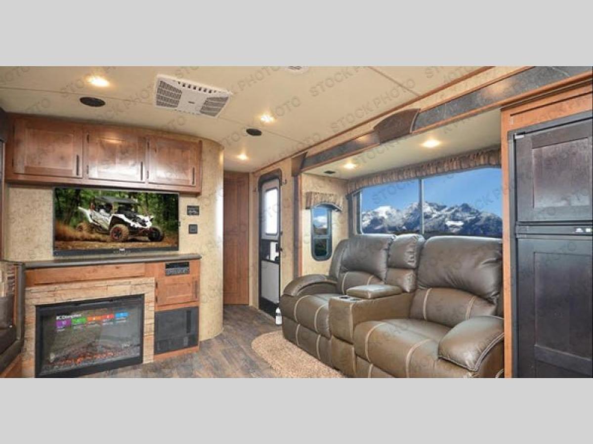 Used Used 2019 Outdoors RV Black Stone Mountain Series 270RKS