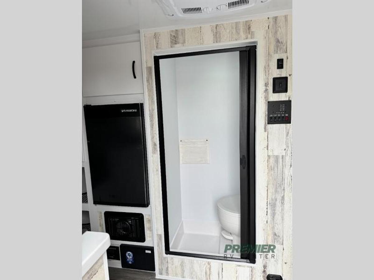 New 2025 Modern Buggy RV Big Buggy BB16