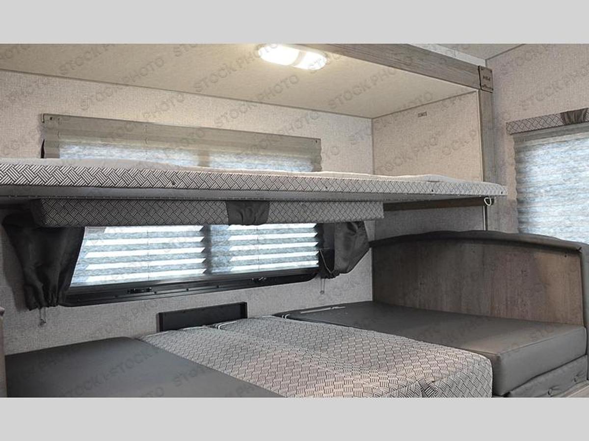 Used Used 2025 Northwood Arctic Fox Camper 990