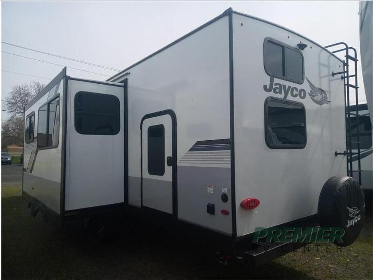 New 2024 Jayco Jay Feather 29QBH