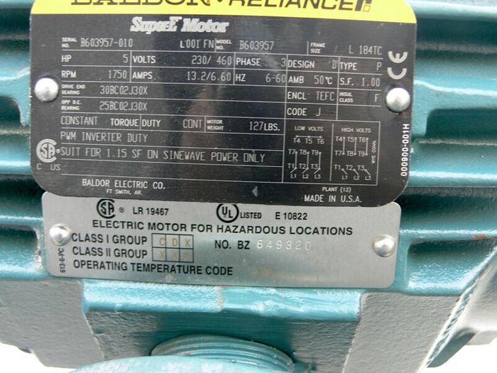 Used 500 Gallon / 2000 Liter Single Wall Stainless Steel Tank w/ Top Mixer