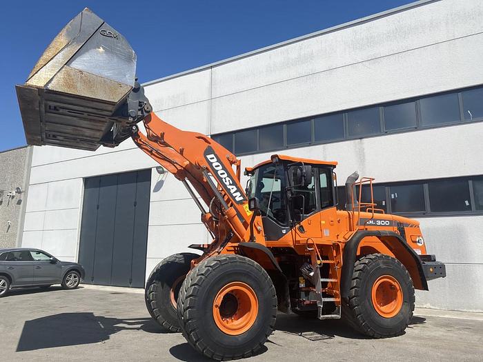 Usato 2014 DOOSAN DL 300-3