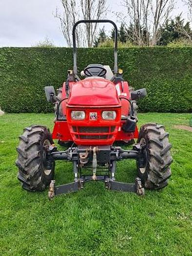 Used Tractor Branson 4720H gebruikt