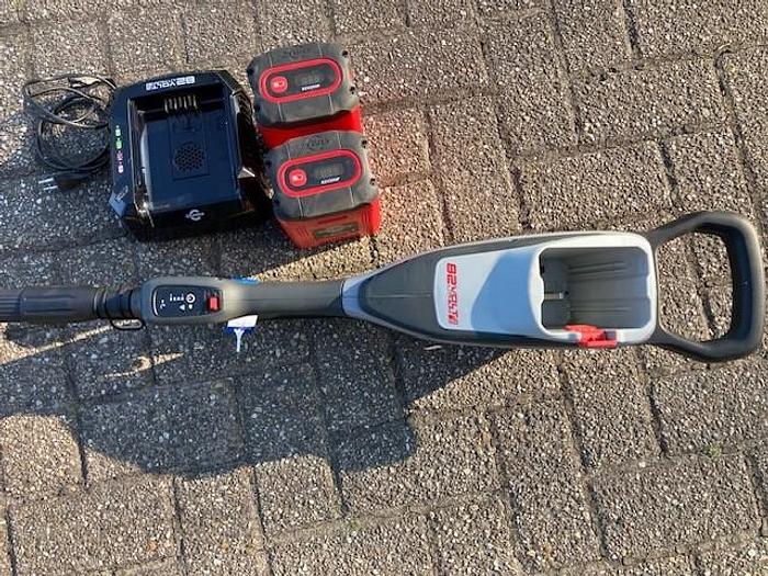 Used Heggenschaar Cramer 82 Volt op steel gebruikt