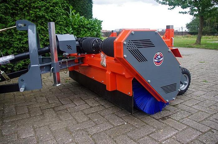 Used Loma veegmachine SWLT 190, 3-punt uitvoering (DEMOMODEL)