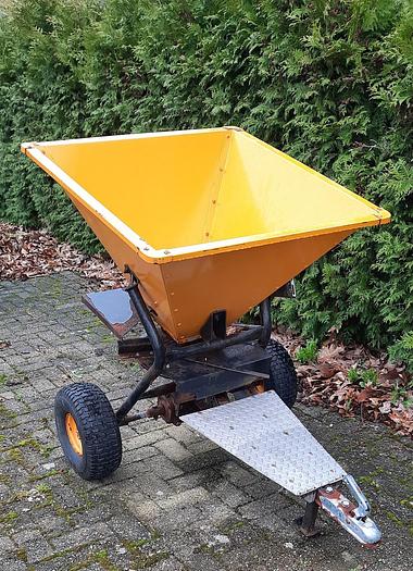 Used Strooier  gebruikt