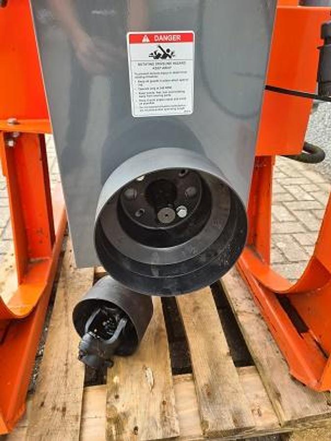 Used Houtversnipperaar Loma LWC130 incl. aftakas.