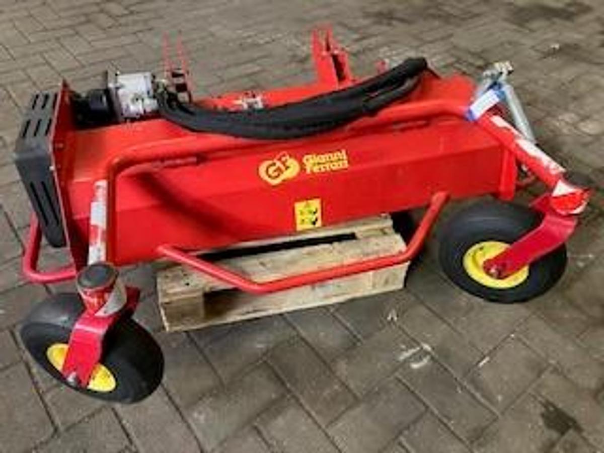 Used Verticuteermachine GF gebruikt