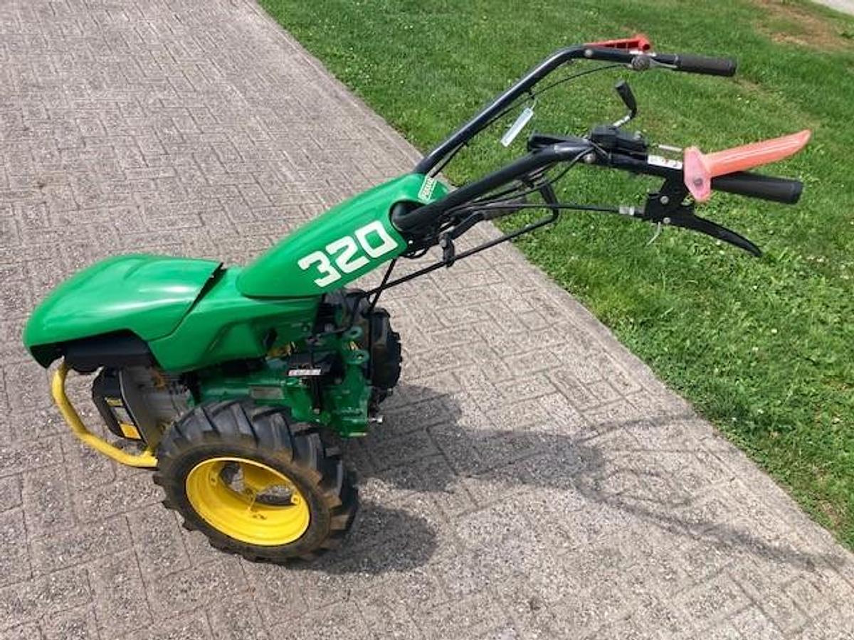 Used Tuinfrees Ferrari 320 basismachine gebruikt