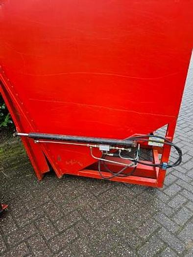 Used Opvang container Intermac met veeg/zuigmond gebruikt