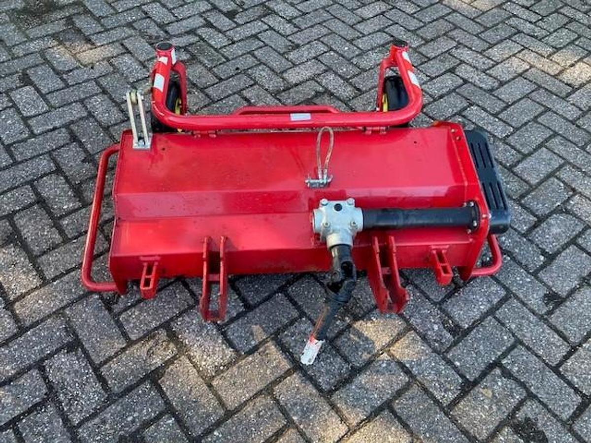 Used Verticuteermachine GF 100 cm. gebruikt