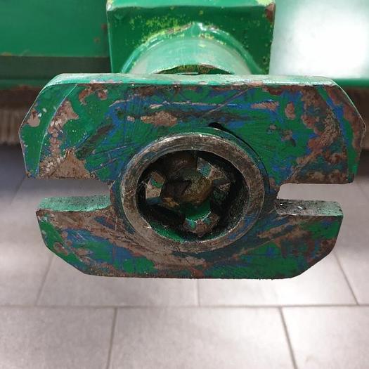 Gebruikt Veger Simloz aan Ferrari 300/500 serie gebruikt