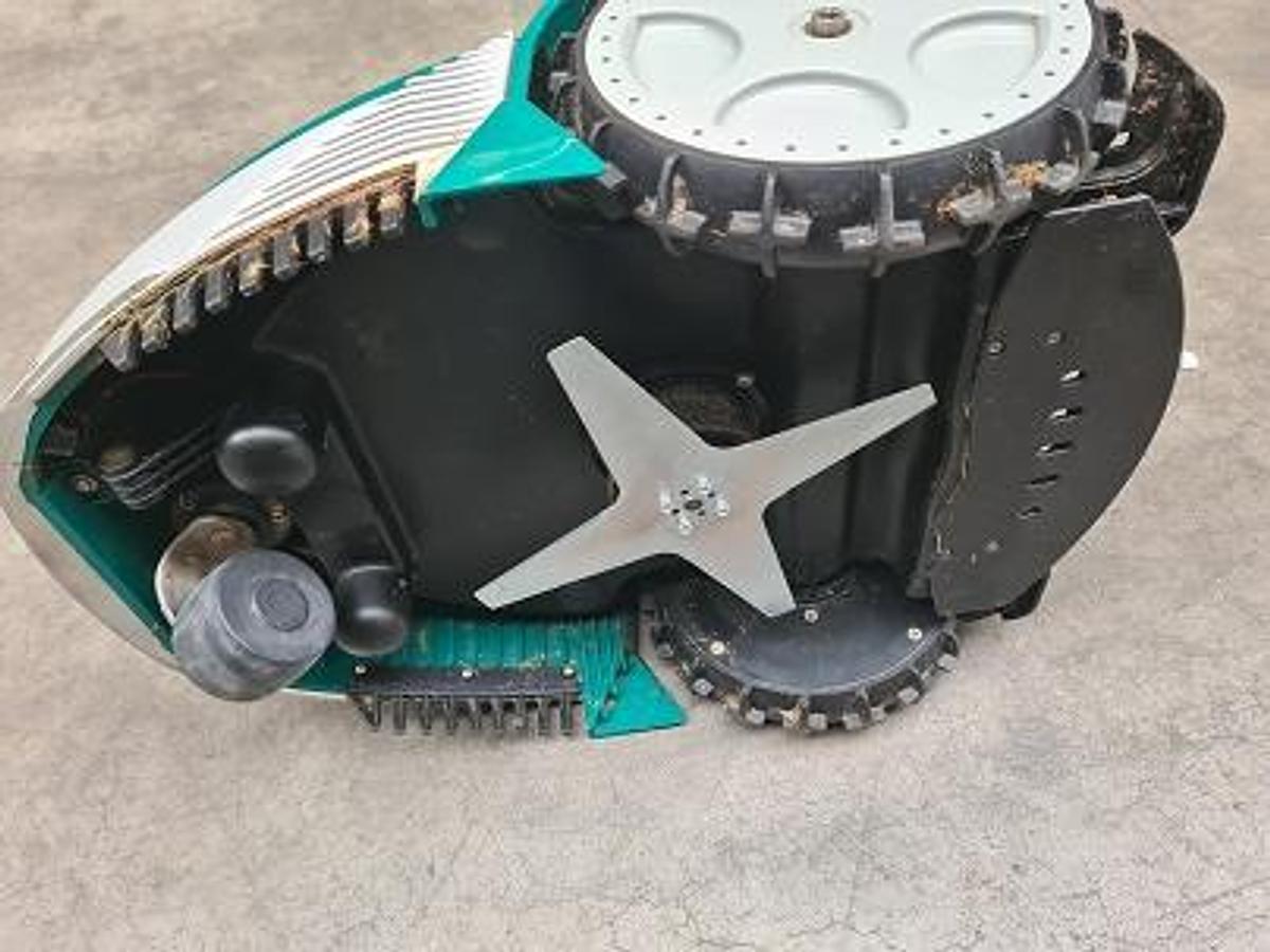 Ambrogio robotmaaier L30DELUXE 25cm. 800m² Demomodel