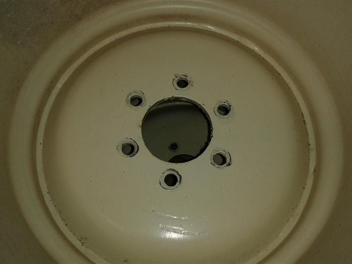 Gebruikt Gazonwielenset  Yanmar YM2310 gebruikt 12.5/80-15:24x850-14