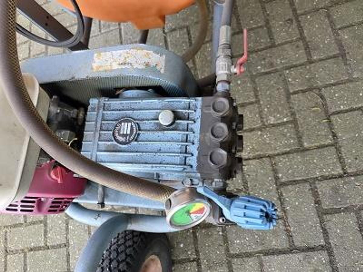 Used Motorvatspuit Empas 400 liter gebruikt