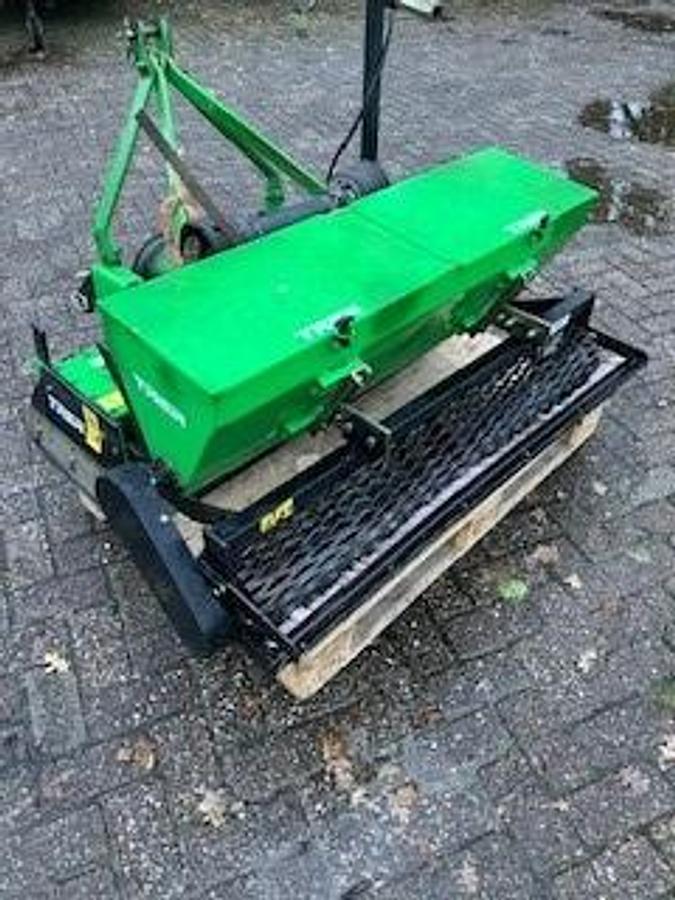 Used Rotorkopeg Trer met zaaimachine gebruikt