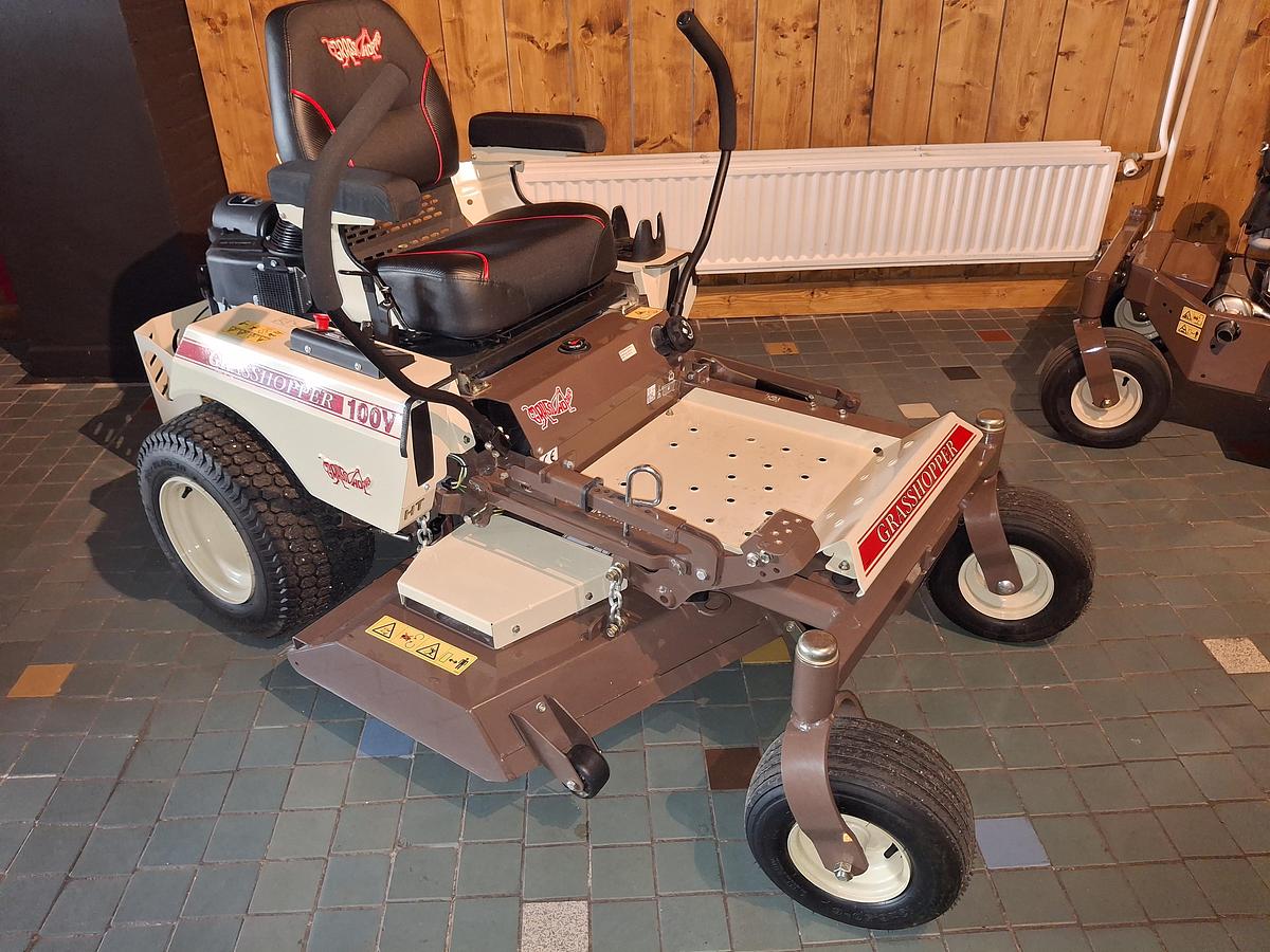 Grasshopper zeroturn maaier 124V-48" AL maaidek Demomodel