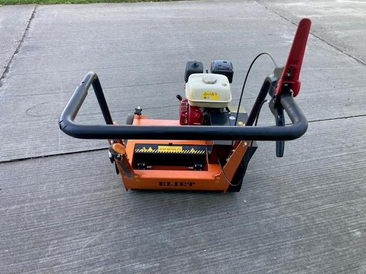 Used Verticuteermachine Eliet C550 ZR Collector gebruikt