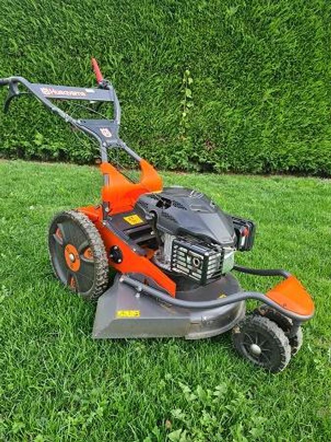 Used Husqvarna loopmaaier DBY51