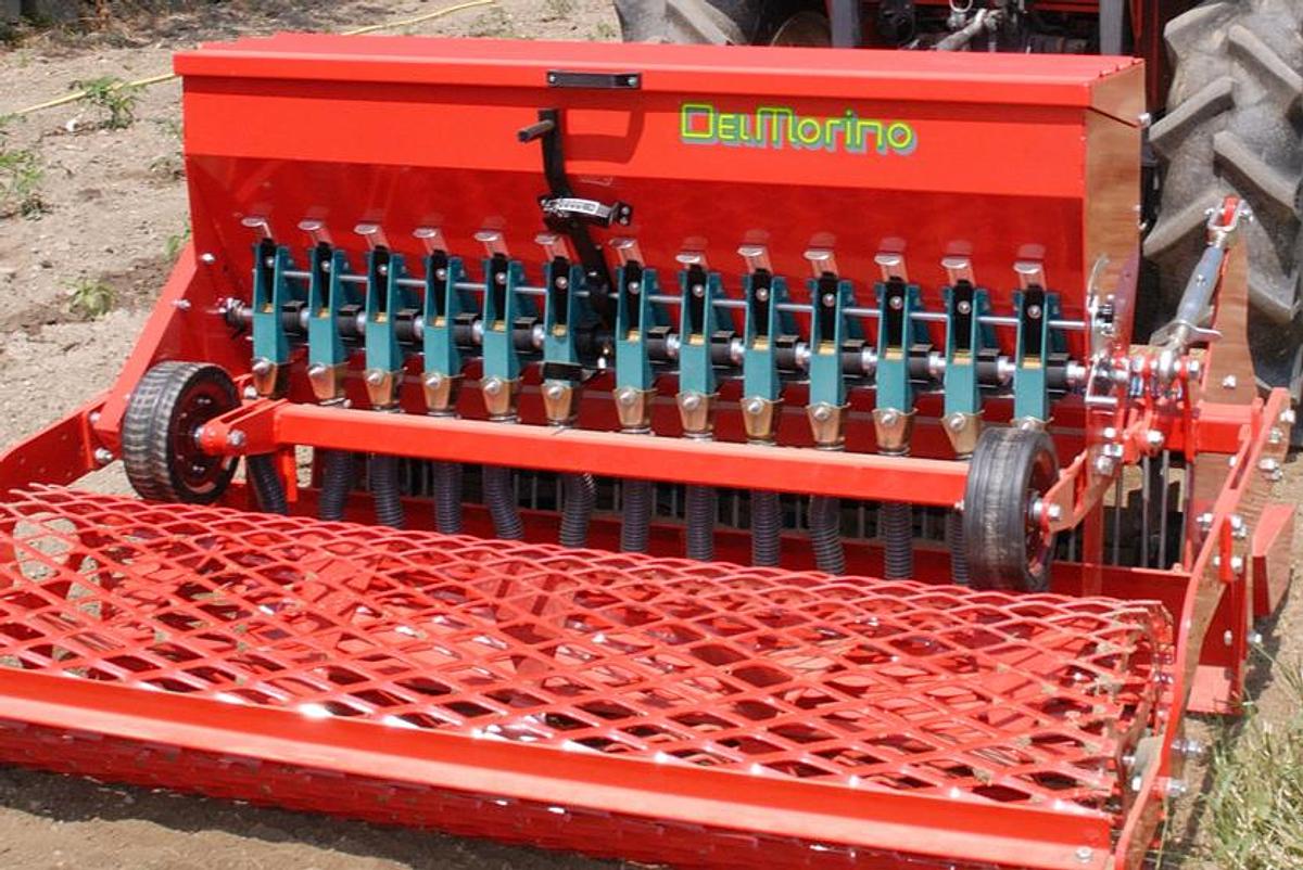 Gebruikt Del Morino Graszaaimachine model Yellowstone Professional