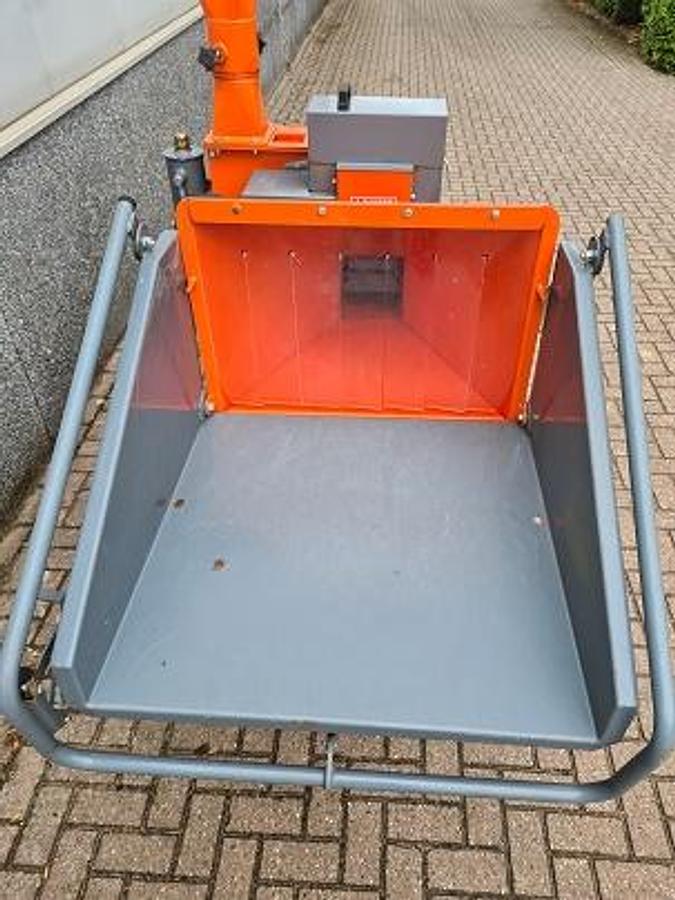Used Houtversnipperaar Loma LWC130 incl. aftakas.