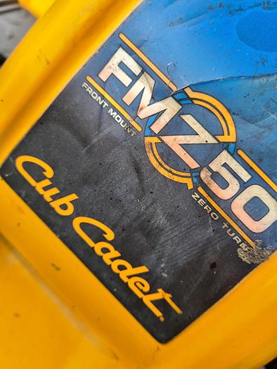 Used Frontmaaier Cub Cadet FMZ52 benzine gebruikt