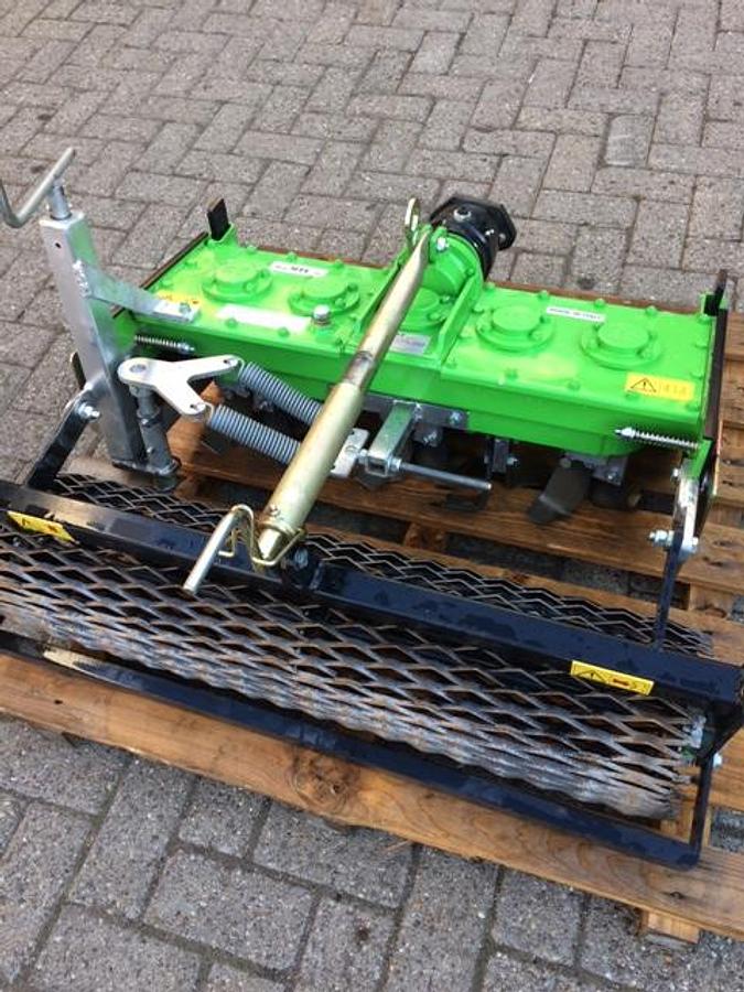 Gebruikt R2 R2 rotoreg met schoffelmes tbv halfverharding MTL75