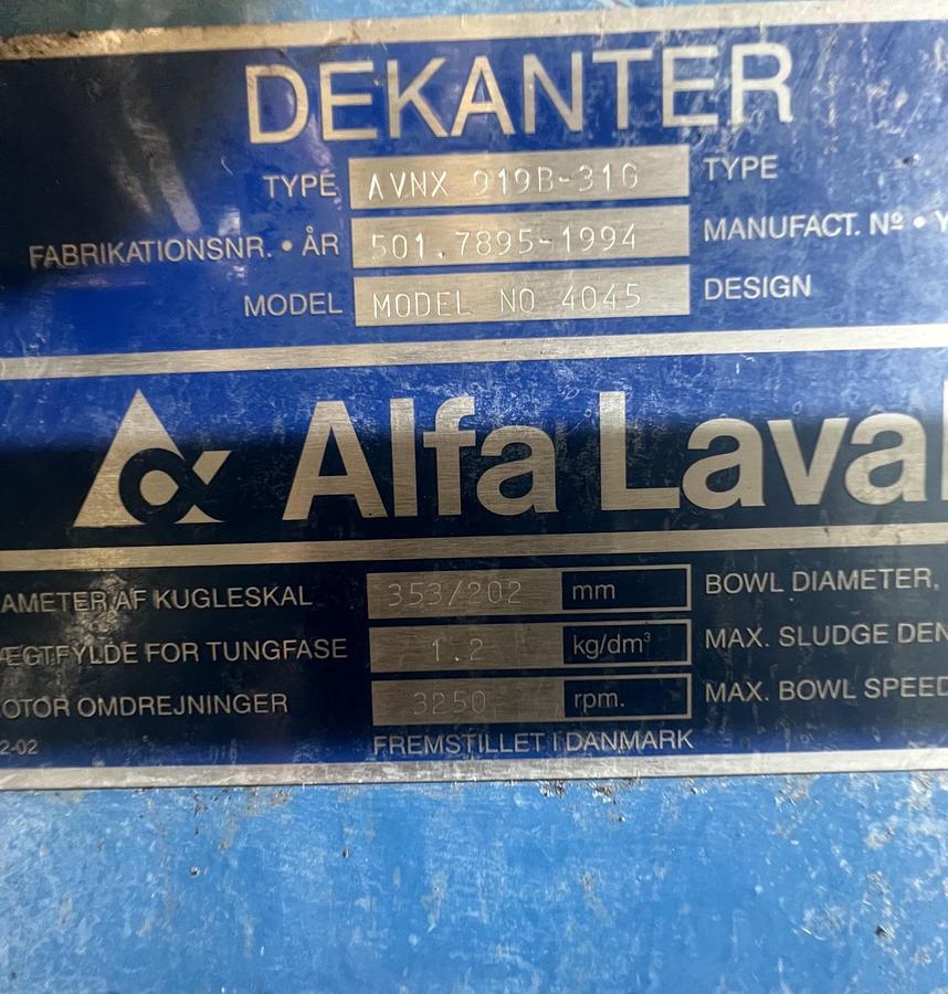 Used Mobile Alfa Laval dewatering trailer with Alfa Laval NX 4045 decanter