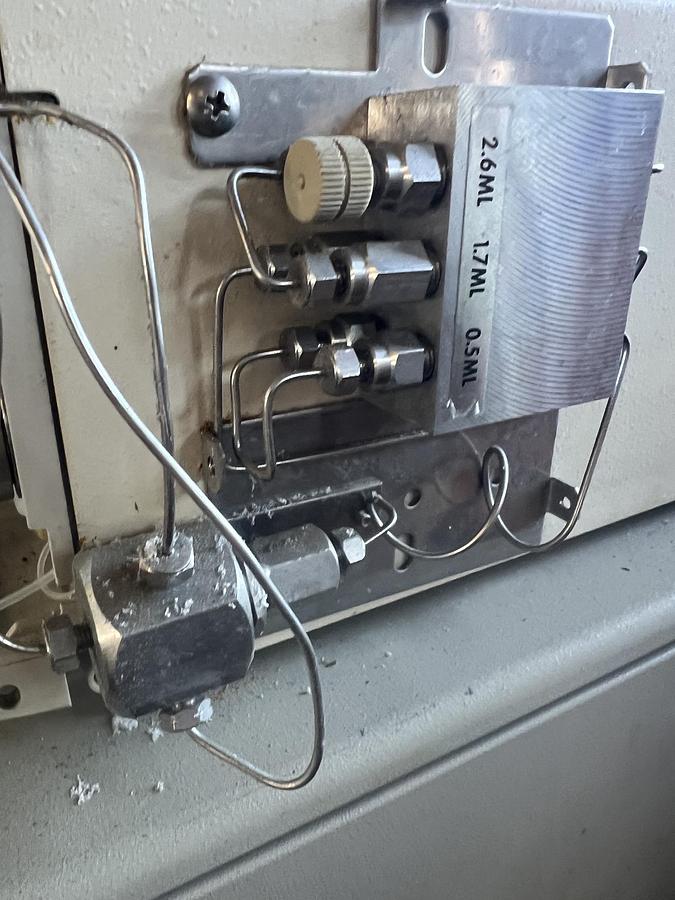 Used SHIMADZU CORPORATION auto sample changer, type ASC-5, cat. no. 204-09100