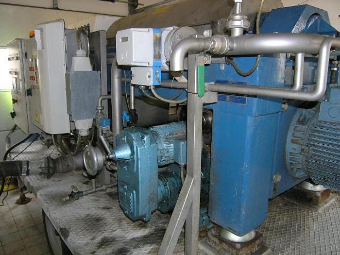 Used Mobile Alfa Laval unit with Alfa Laval AVNX 919B-31G decanter