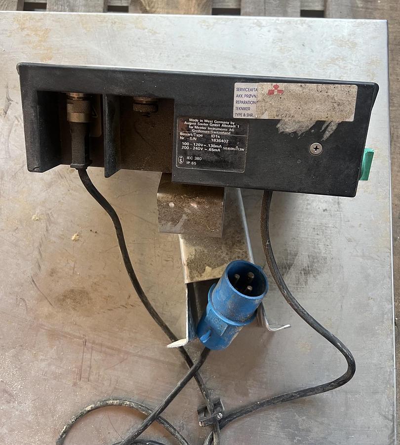 Used Electronic weight, max 120 kg. August Sauter GmbH for Mettler Instruments.
