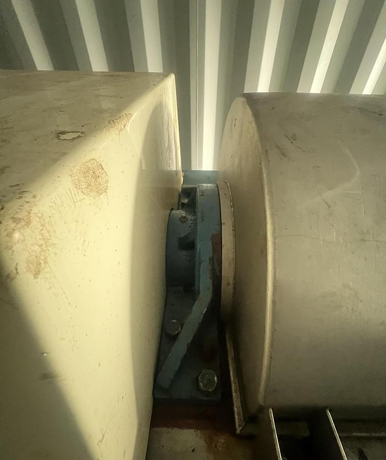 Used Mobile Alfa Laval dewatering trailer with Alfa Laval NX 4045 decanter