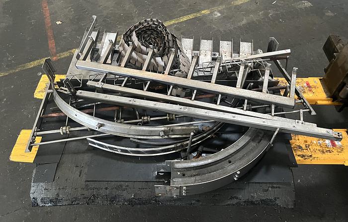 Used 2005 Dansk Flaskerejser Fabrik 9 flasker á ca. 1. liter størrelse.