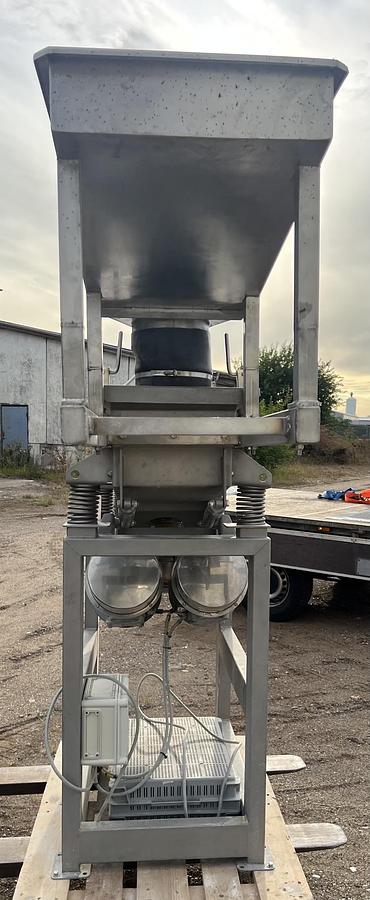 Used SCAN-VIBRO Vibrating powder sieve