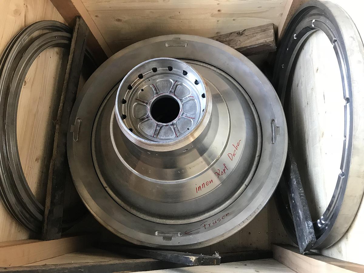 Used GEA Westfalia SA 100-33-177 centrifuge parts