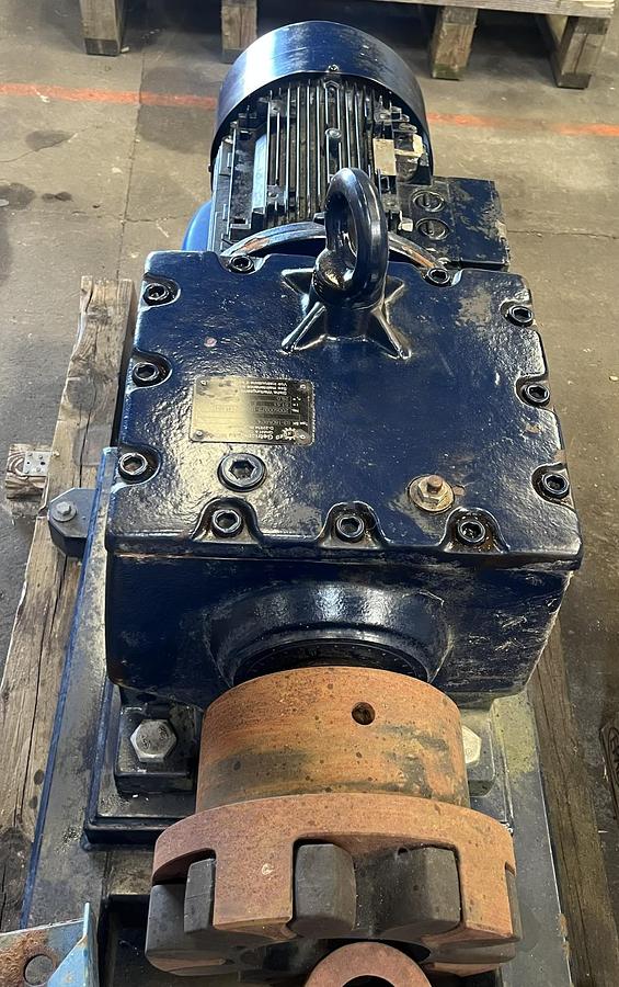 Used NORD Gearmotor factory SK 83 - 180MX/4TF